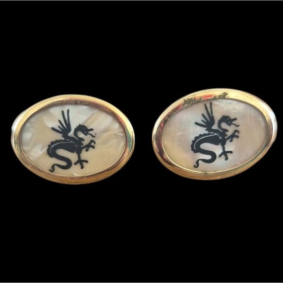 Vintage Mens Cufflink Dragon Oval Gold Tone - Picture 1 of 4